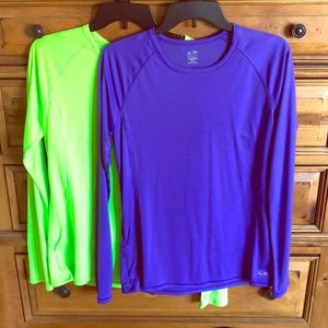 2 workout tops!
